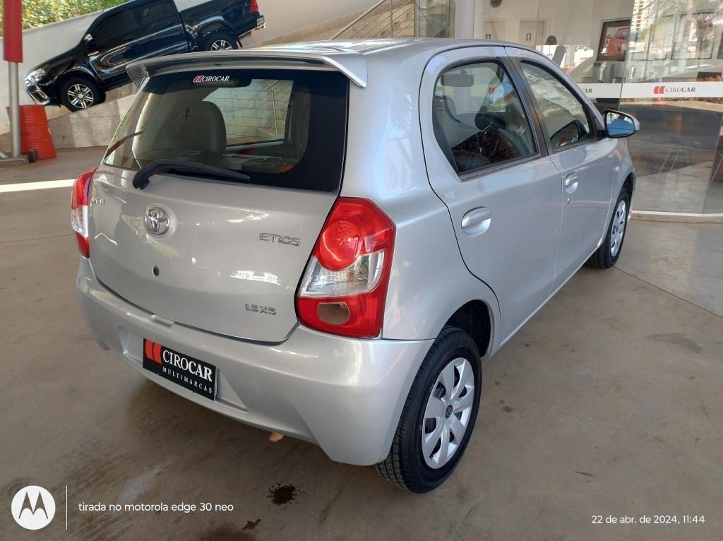 toyota-etios-hatch-1-7056852-57780748