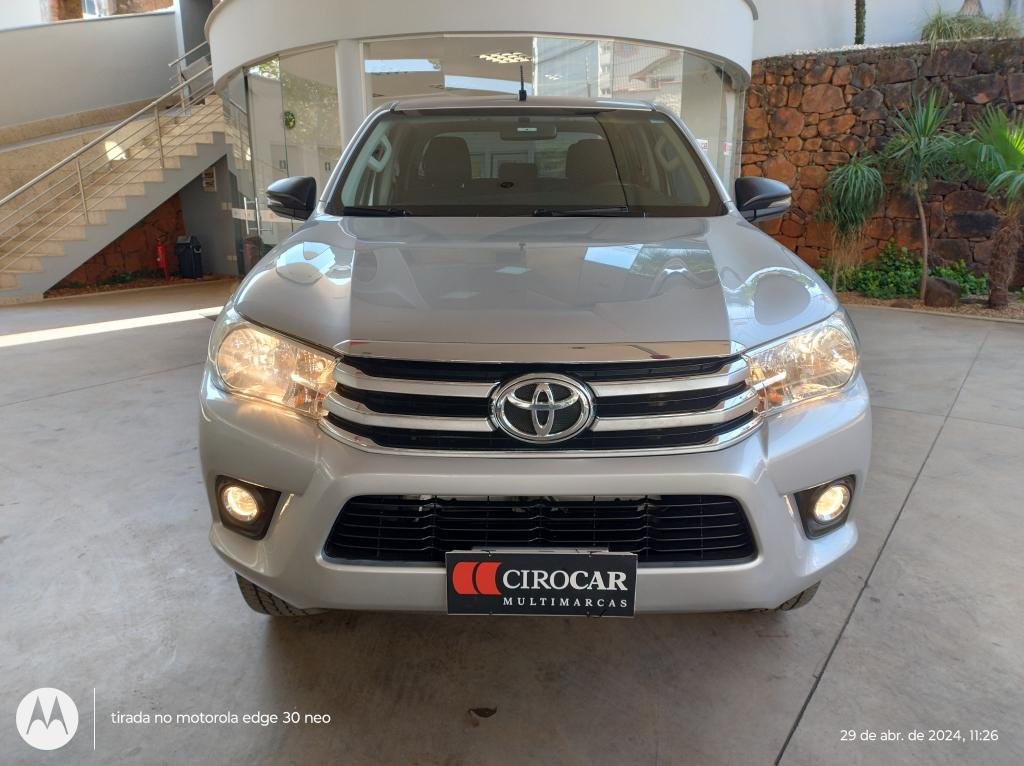 toyota-hilux-caminho-7056868-57793857