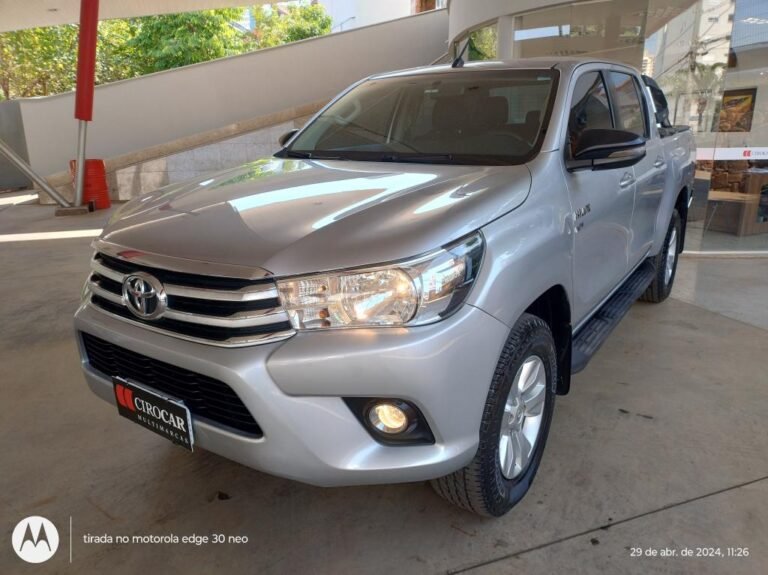 toyota-hilux-caminho-7056868-57793858