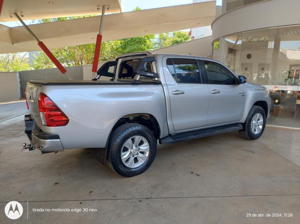 toyota-hilux-caminho-7056868-57793889